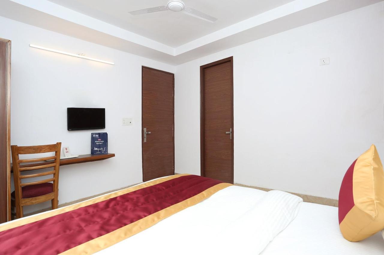 Capital O 12807 Amaira Hotel And Banquets Нойда Экстерьер фото